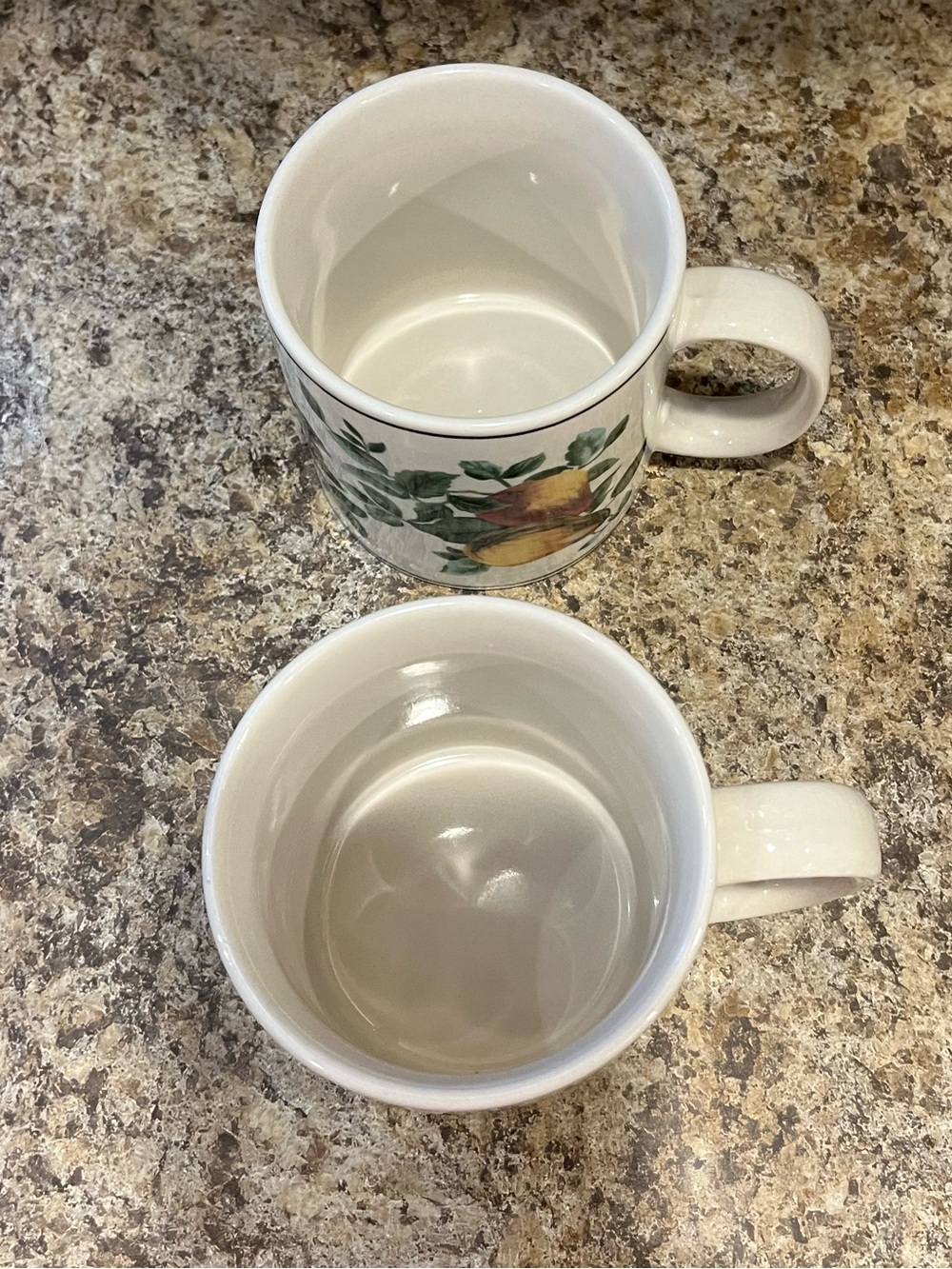 Sakura Sonoma Coffee Mugs Fruit Patterned 12 oz. set of 2 - Picture 7 of 12